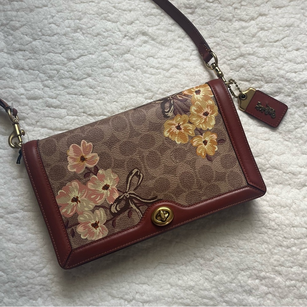 Coach Riley 1941 With Prairie Floral Print